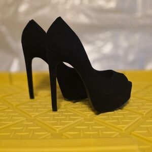 Steve Madden open toe heels